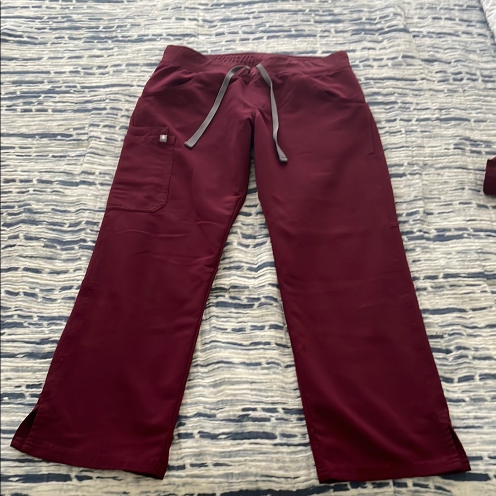 FIGS Burgundy Wide-Leg Scrub Pants *not high-rise*